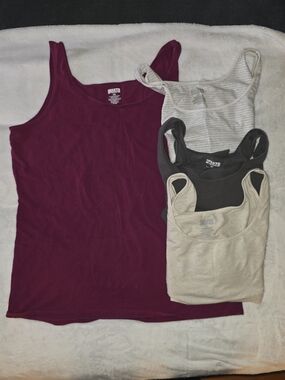 Duluth Women’s No Yank Tank Tops - Set of 4 -Berry, Charcoal, Cream, Gray Stripe